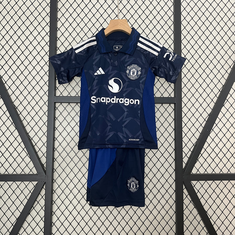 Kit Infantil Manchester United Away 24/25 Lançamento