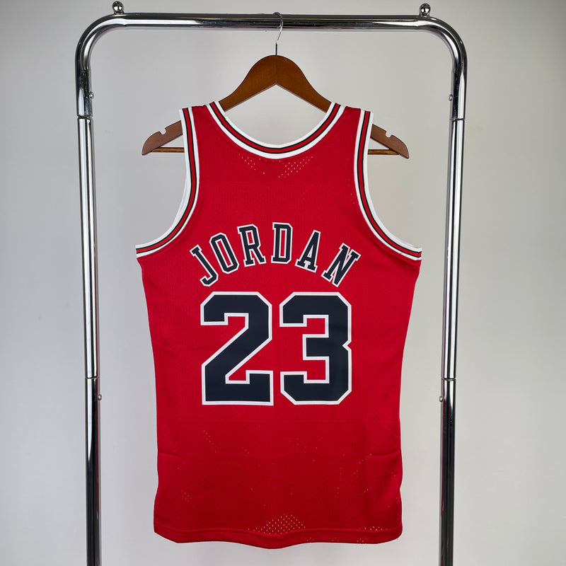 Regata NBA Chicago Bulls HWC Retrô 97/98 - Masculina - Vermelha