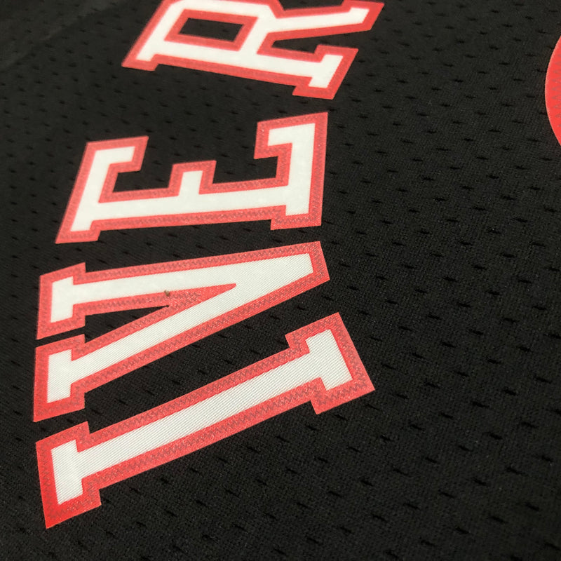 Regata NBA Philadelphia 76ers HWC Retrô 97/98 - Masculina - Preta